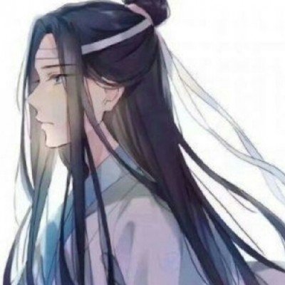 北洋水师水兵墓前放着中国航母模型